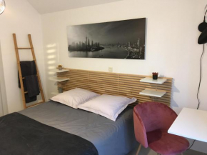 Chambre confortable avec une entrée indépendante - Parking & accès Lille facile
